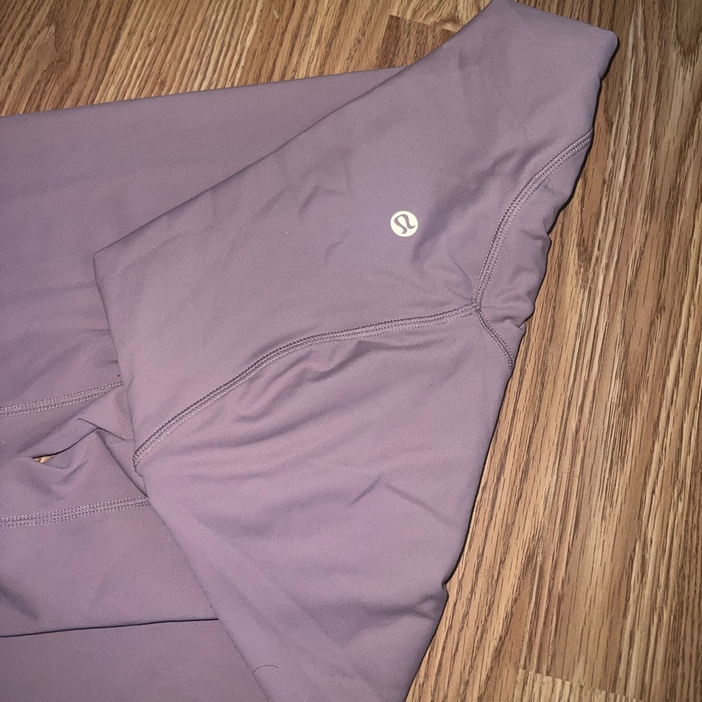 Lululemon leggings light purple Color